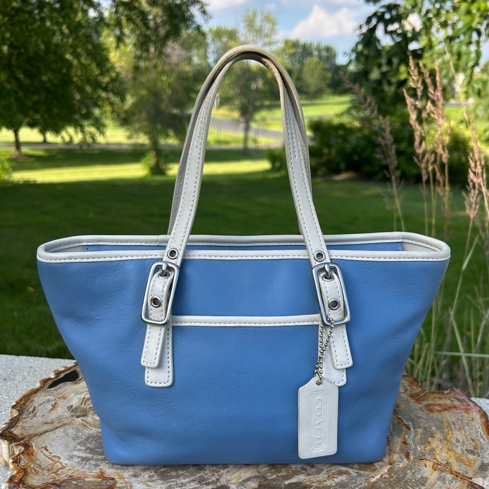 Vintage COACH Legacy Small Market Tote Blue and White 9846 - Picture 17 of 17